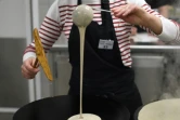 Les pâtes, à base de farine de blé noir et de froment, sont préparées à l'avance, pour leur laisser le temps de fermenter (de 4 à 6 heures), et les ingrédients choisis parmi un panier imposé par l'organisation.