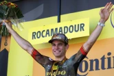 La joie du Belge Wout van Aert, vainqueur du contre-la-montre de la 20e étape du Tour de France, entre Lacapelle-Marival et Rocamadour, le 23 juillet 2022