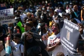 Des manifestants réclament justice après le meurtre d'Ahmaud Arbery, le 8 mai 2020 devant le tribunal de Brunswick dans l'Etat américain de Géorgie
