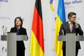La cheffe de la diplomatie allemande Annalena Baerbock avec son homologue ukrainien Dmytro Kouleba à Kiev, le 7 février 2022