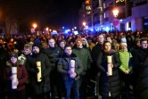 Des personnes assistent à une commémoration organisée par le parti d'extrême droite Alternative pour l'Allemagne (AfD) sur la place de la cathédrale à Magdebourg, après l'attentat à la voiture bélier sur le marché de Noël, le 23 décembre 2024