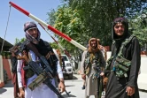 Des talibans près de la place Zanbaq, le 16 août 2021 à Kaboul