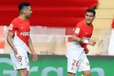 L'attaquant colombien de Monaco Radamal Falcao et le milieu de terrain brésilien de Monaco Rony Lopes (D) buteur lors de la réception de Nantes le 7 avril 2018 