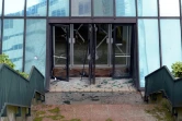 L'entrée vandalisée du siège de la CGT, le 25 juin 2016 à Paris 
