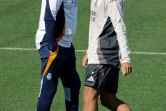 Kylian Mbappé et son entraîneur Carlo Ancelotti à l'entraînement du Real Madrid le 16 septembre 2024 au centre d'entraînement du Real à Valdebebas dans la banlieue de Madrid