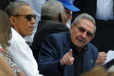 Les présidents américain Barack Obama et cubain Raul Castro lors d'un match de baseball à La Havane le 22 mars 2016