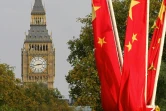 Des drapeaux chinois à Londres le 8 novembre  2005 