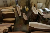 Des cercueils produits en nombre à Manaus, le 27 avril 2020 au Brésil