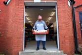 Sylvia Culshaw, la responsable du dépôt de l'organisation caritative Blackpool Food Bank, à Blackpool le 9 mars 2021