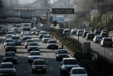 Circulation dense sur le périphérique parisien, le 4 décembre 2016