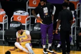 Le pivot des Los Angeles Lakers, Anthony Davis, de nouveau blessé, lors du 6e match du 1er tour des playoffs NBA face aux Phoenix Suns, le 3 juin 2021 au Staples Center à Los Angeles