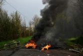 Pneus et palettes enflammés à la ZAD de Notre-Dame-des-Landes (Loire-Atlantique), le 14 avril 2018 