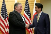 Le secrétaire d'Etat américain Mike Pompeo et le Premier ministre japonais Shinzo Abe, le 6 octobre 2018 à Tokyo