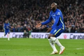 L'attaquant belge de Chelsea Romelu Lukaku, après avoir été signalé hors jeu face à Liverpool, lors de la prolongation de la finale de la Coupe de la Ligue, le 27 février 2022 au Stade de Wembley à Londres