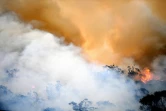 Un incendie volontairement déclenché par les pompiers pour en contenir un autre dans la région de Spencer (Australie) le 9 décembre 2019