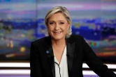 Marine Le Pen sur le plateau de TF1 lors du journal de 20h le 22 février 2017 à  Boulogne-Billancourt