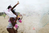 Des enfants invités à Deauville par le Secours populaire dans le cadre des "Journées des oubliés des vacances", le 23 août 2017