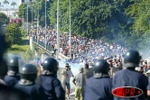 Mardi 3 juin 2003 -
Des affrontements ont opposé les manifestants et les forces de l'ordre