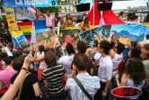Samedi 30 juin 2007 -
La Gay pride 2007 à Paris - La Réunion a participé à la manifestation pour la première fois