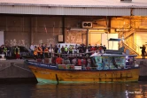 migrants sri lanka sri lankais bateau port port ouest la re?union navire clandestins7