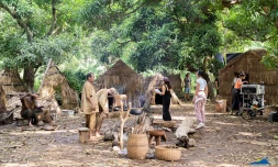 Région Réunion : Huguette Bello s'est rendue sur le tournage de la série "Enchainés"