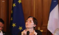 Annick Girardin rencontre les Gilets Jaunes