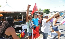 Grève au marché 24/24