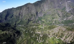 Route de Cilaos fermée vue du ciel