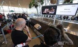 nouvel aérogare arrivée passagers gillot