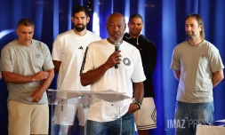  Handball : la ville de Saint-Pierre reçoit plusieurs médaillés d'or 