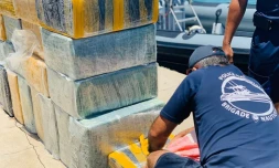 Saisie, douane, kwassa,  trafic, cigarette, cannabis, diproson, Mayotte