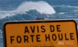 Saint-Pierre : Forte houle dans le sud