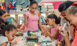Saint-Denis : c'est la fête de la grenouille à l'école Philippe Vinson