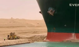 Egypte : un porte-conteneurs bloque le Canal de Suez, des dizaines de navires retardés