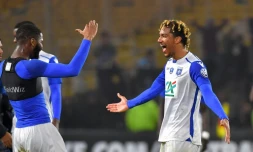 L'attaquant d'Auxerre Florian Aye (D) explose de joie lors de la victoire contre Nantes Ă la Beaujoire le 23 janvier 2018 en 16e de finale de Coupe de France