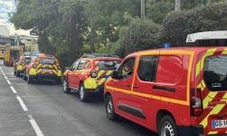 Fumée suspecte au Tampon : un important dispositif de sapeurs-pompiers sur place