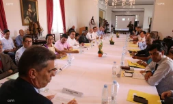 le préfet  les maires et les parlementaires 