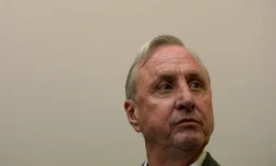 L'ancien footballeur néerlandais Johan Cruyff en conférence de presse, le 19 novembre 2015 à Barcelone 