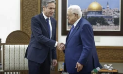Le chef de la diplomatie américaine, Antony Blinken (G), rencontre le 10 janvier 2024 le président palestinien Mahmoud Abbas (D), à Ramallah, en Cisjordanie ( POOL / EVELYN HOCKSTEIN )