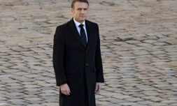 Le président Emmanuel Macron aux Invalides, le 5 janvier 2024 à Paris ( AFP / Ludovic MARIN )