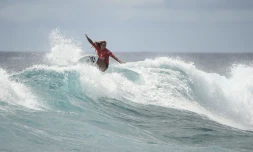Saint-Gilles les Bains : la Réunionnaise Hina Conradi remporte la finale dames de l’Open de France de surf