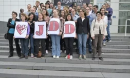 Des membres de la rédaction du Journal du Dimanche en grève, le 5 juillet 2023 à Paris ( AFP / Alain JOCARD )
