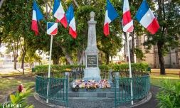 Le Port : cérémonie du 8 mai