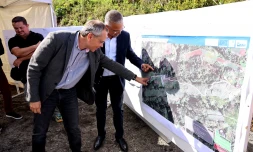Petite-Île : Cyrille Melchior et Serge Hoareau donnent le coup d’envoi du chantier de la rue des Palmistes