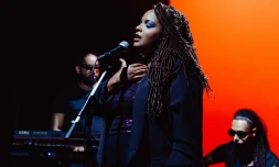  À la Cité des Arts, Gwendoline Absalon allume son "Fanal Fénwar"