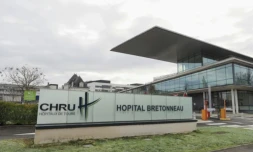 Le CHRU de Tours, le 26 décembre 2020 ( AFP / Guillaume SOUVANT )