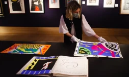 Photo dâillusration dâune Ćuvre intitulĂ©e « Jazz » de lâartiste français Henri Matisse, prise en Angleterre, le 10 dĂ©cembre 2020.