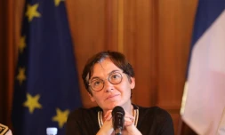 Ministre des outre mer et le préfet à gillot