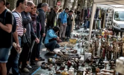 Brocanteurs, moules-frites et fête: après deux ans d'absence, la braderie de Lille revient