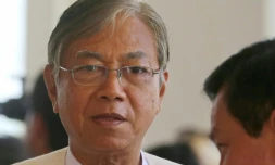 Htin Kyaw le 11 novembre 2015Ă Naypyidaw